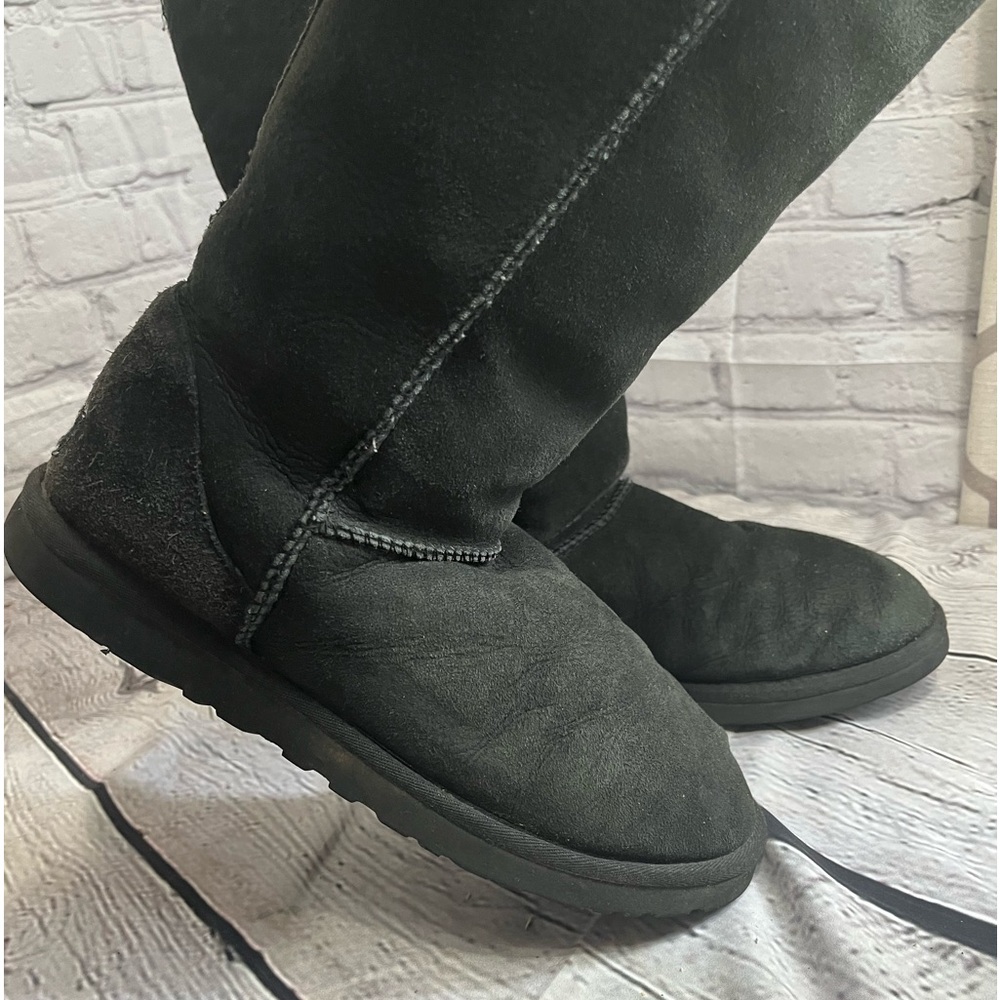 UGG-women’s boots sz9